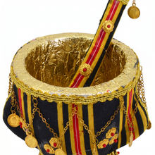Traditional Yemeni Mabkhara Incense Burner with Decorative Tongs - Black & Gold