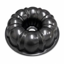 8-Inch Fluted Tube Cake Pan – Black